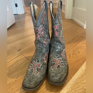 Women’s Cowboy boots, size 9